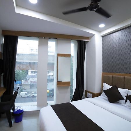 Hotel Surya Villa Ahmedabad Exterior foto